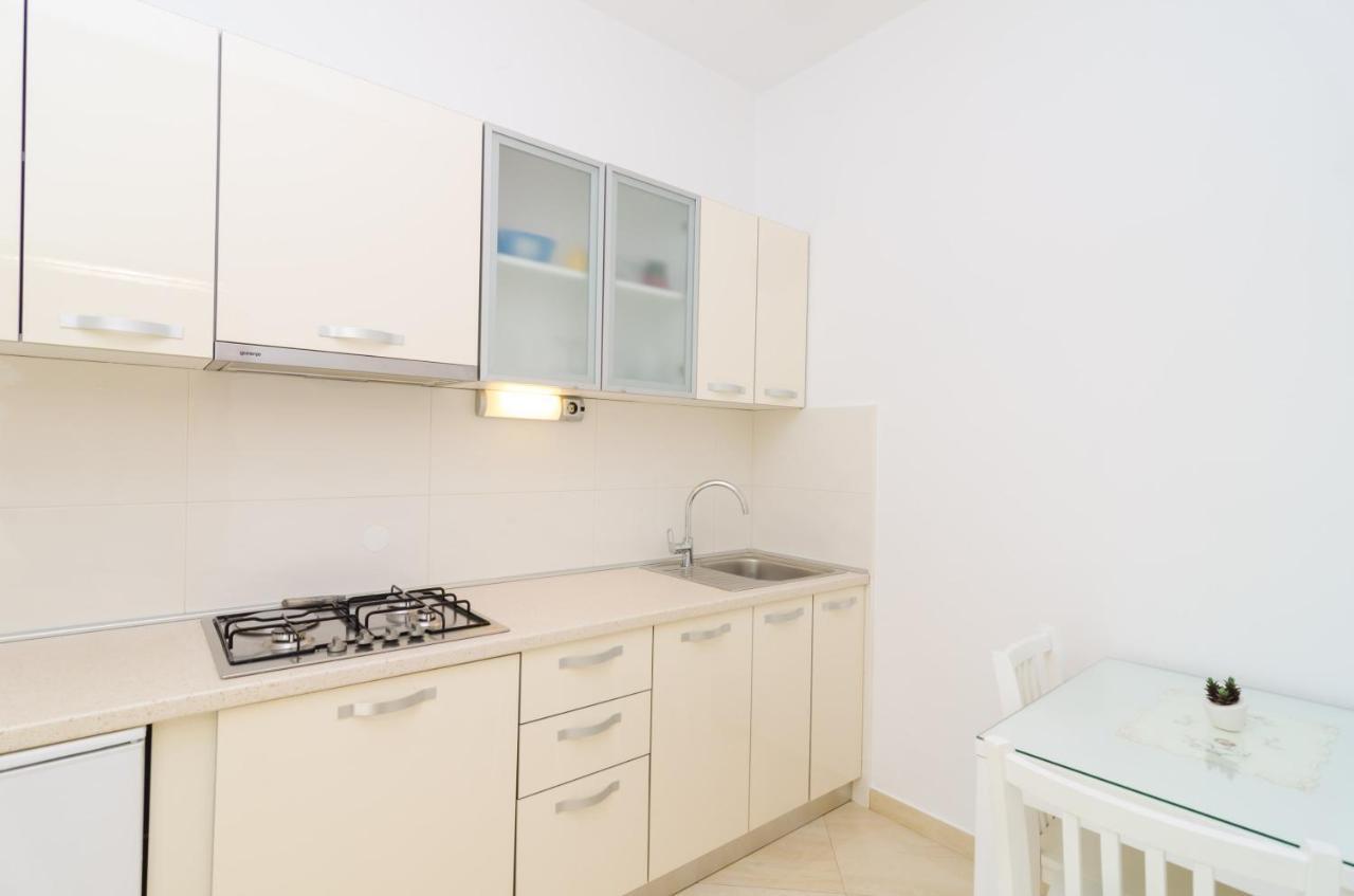 Rooms & Apartments Barisic 米利尼 外观 照片